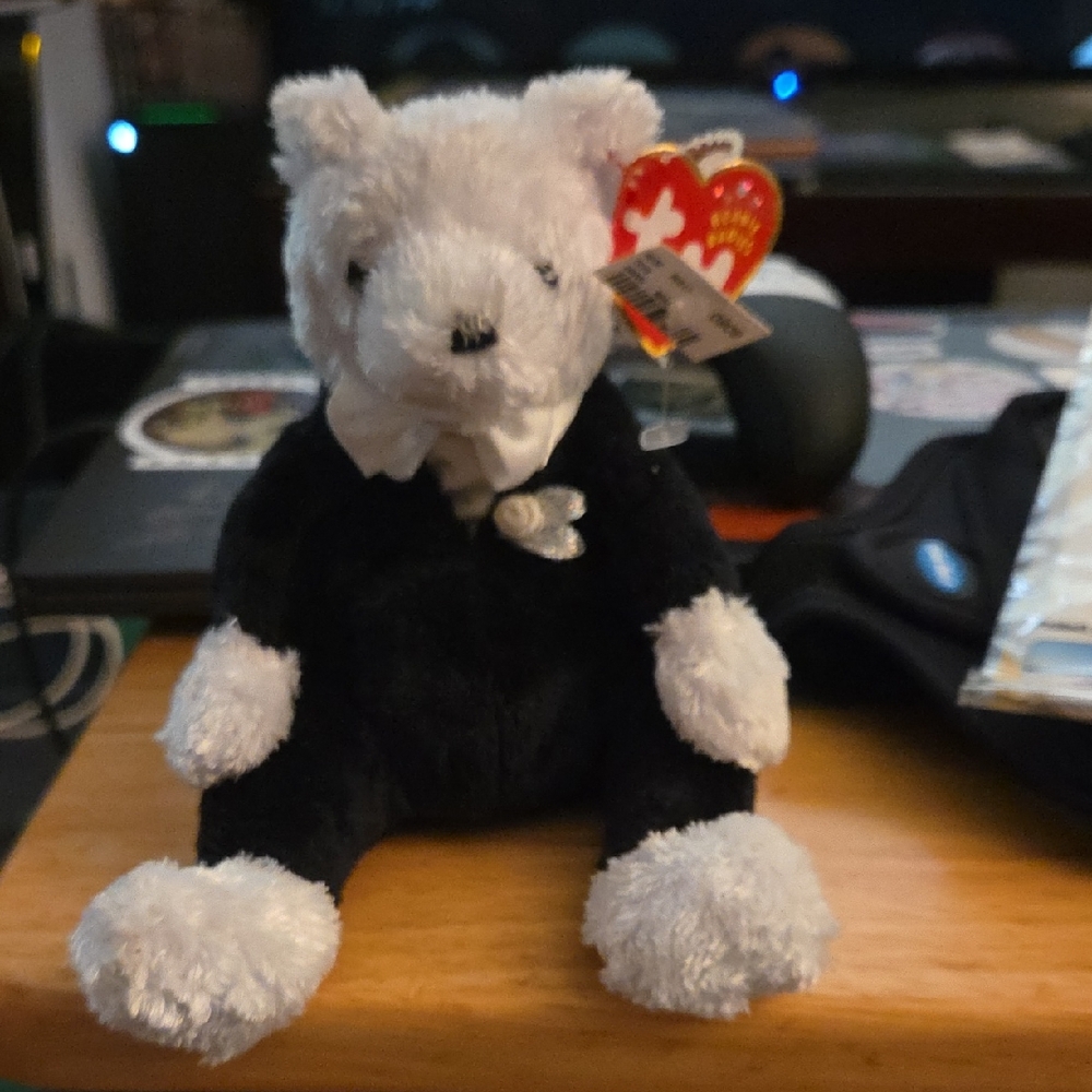 Ty Groom Plush Bear